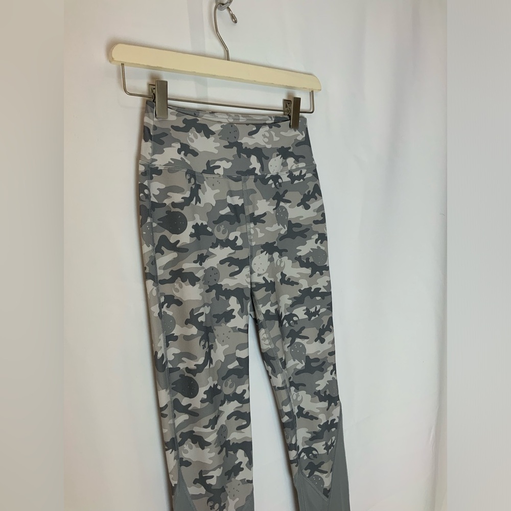 Star Wars leggings camouflage size small - Picture 3 of 10